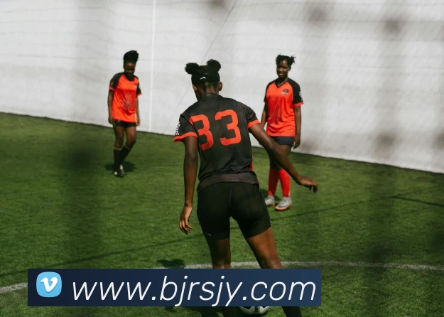 欧冠足球杰出赛程更新 多队冲击晋级关键战役看点十足